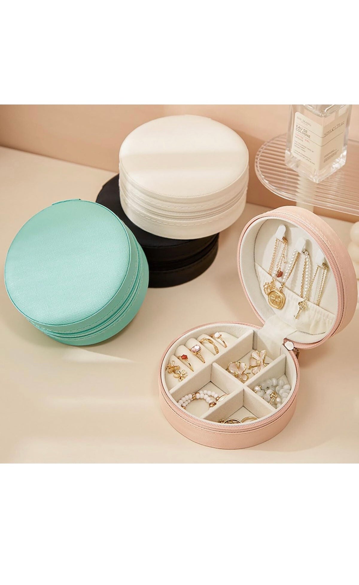 Round Velvet Jewellery Travel Organiser Box