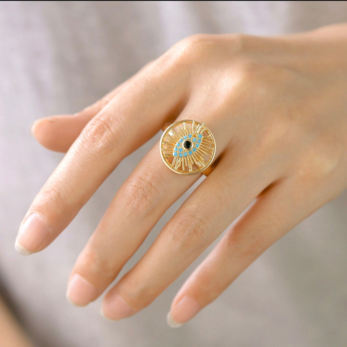 The Dreamer’s Rotating Eye Ring